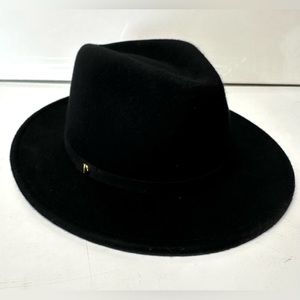 Banana Republic wool black hat M/L